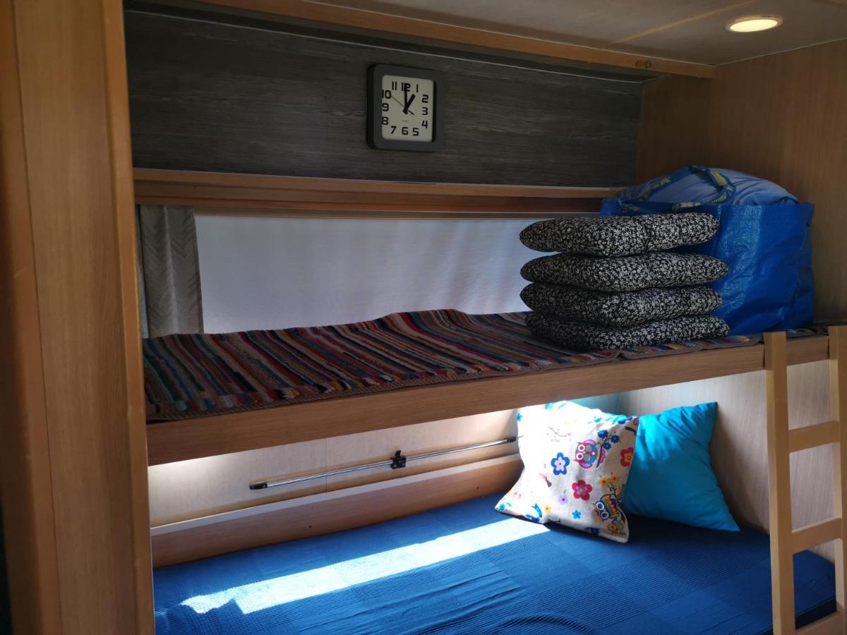 Large Camper In The Olive Grove Hotel บานโจเล ภายนอก รูปภาพ